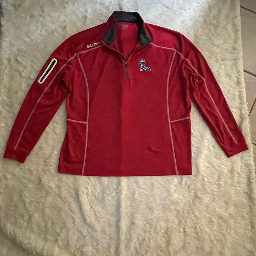 Columbia Red Lightweight Shirt Jacket with Athletic Design